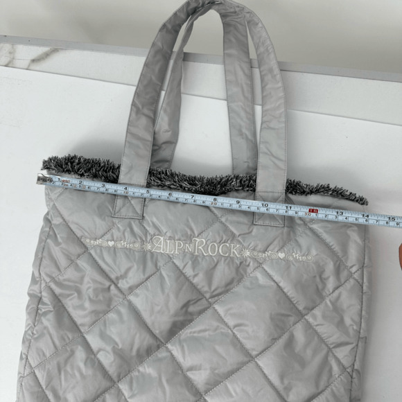Alp n Rock Reversible Quilted Nylon Tote Grey - Picture 6 of 12